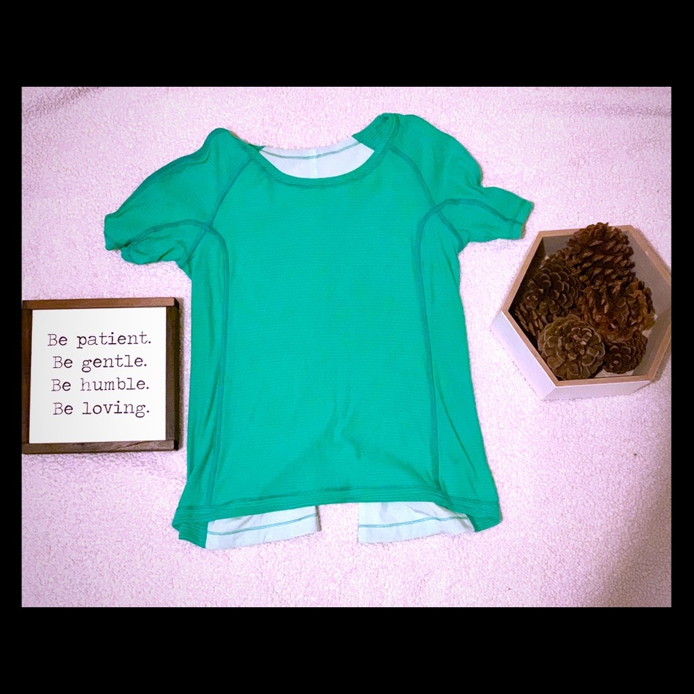 Lululemon Workout Tee!